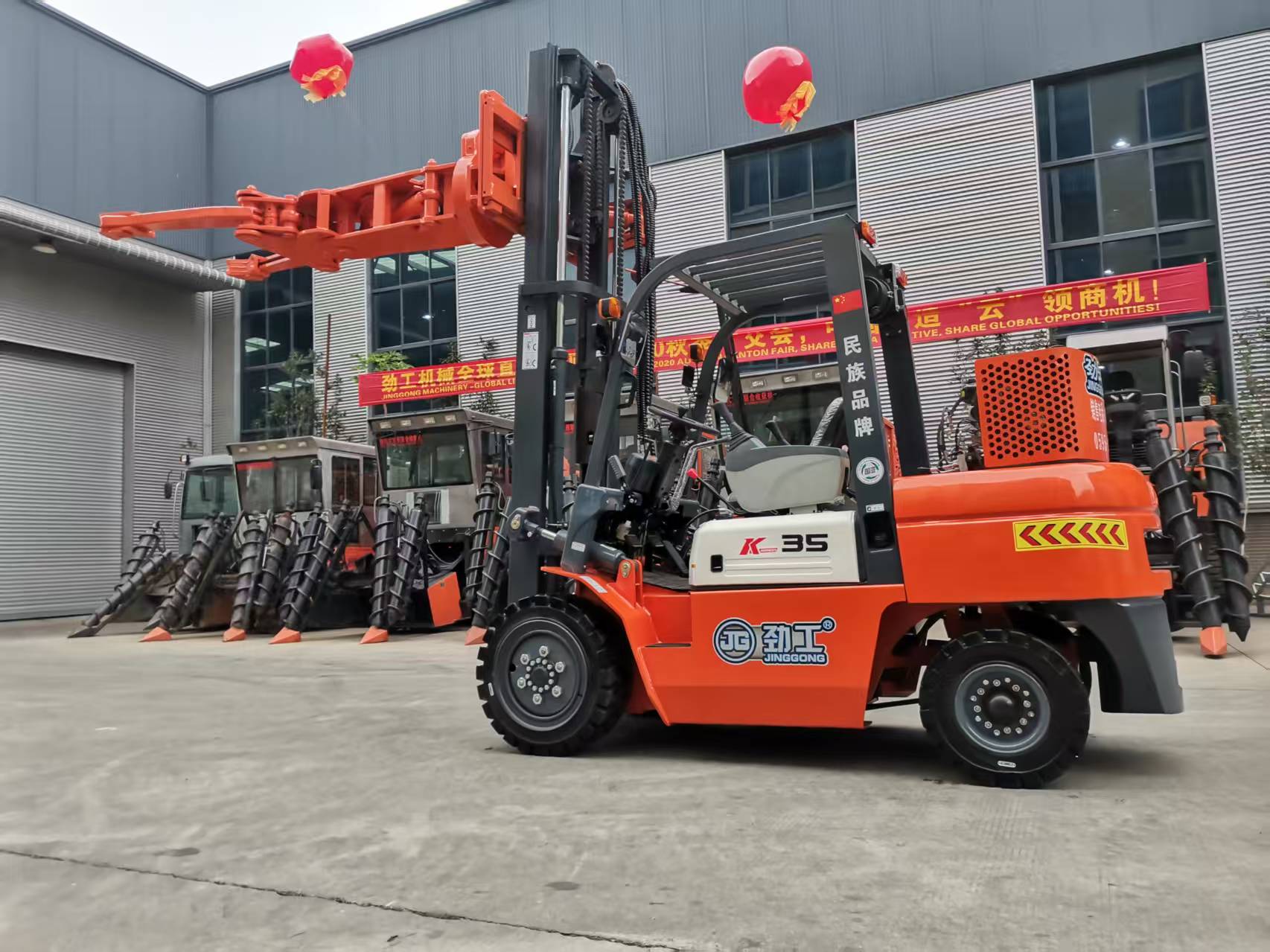 آلة التشكيل والصب JG35D من شركة Jinggong Machinery: إعادة بناء مشهد تصنيع المكونات الأساسية للحفارات